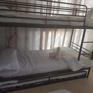 https://residencia-universitaria-alboran.es-andalucia.com