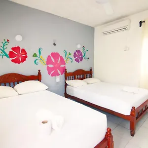 ** Hotel Arcos Messico